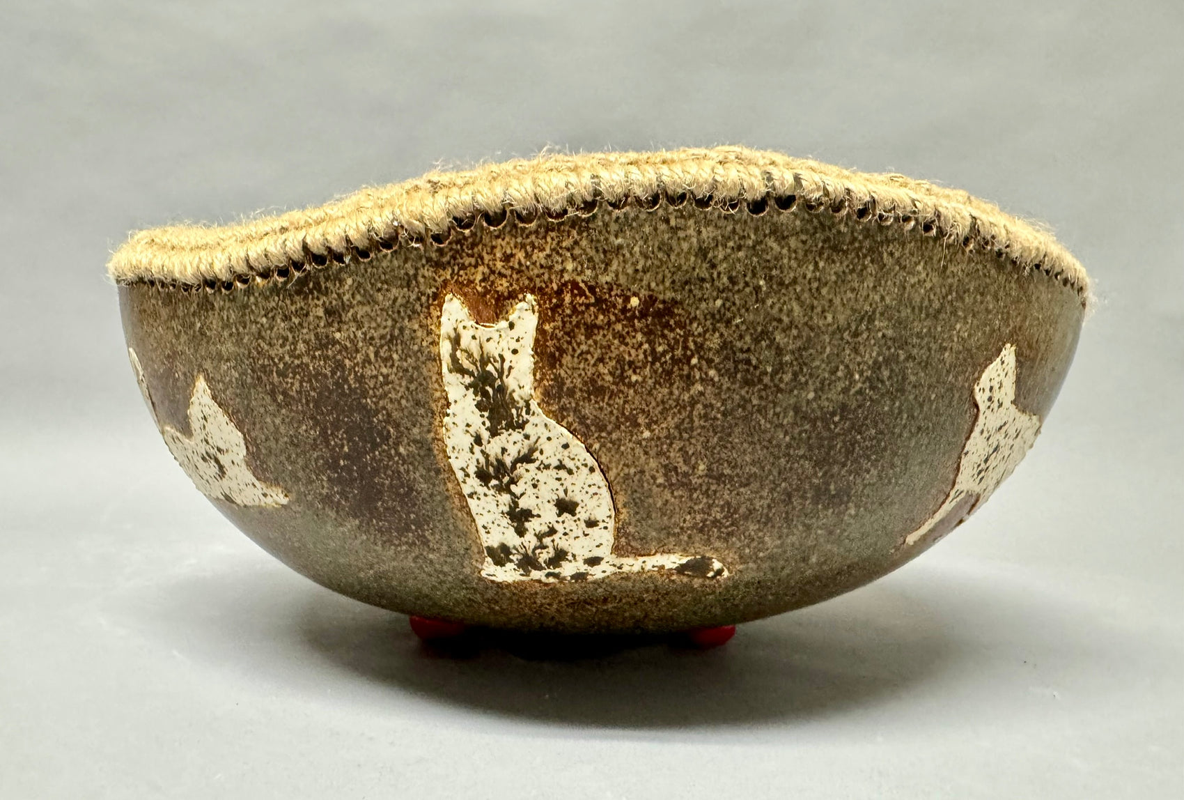 Nest Bowl with Cats