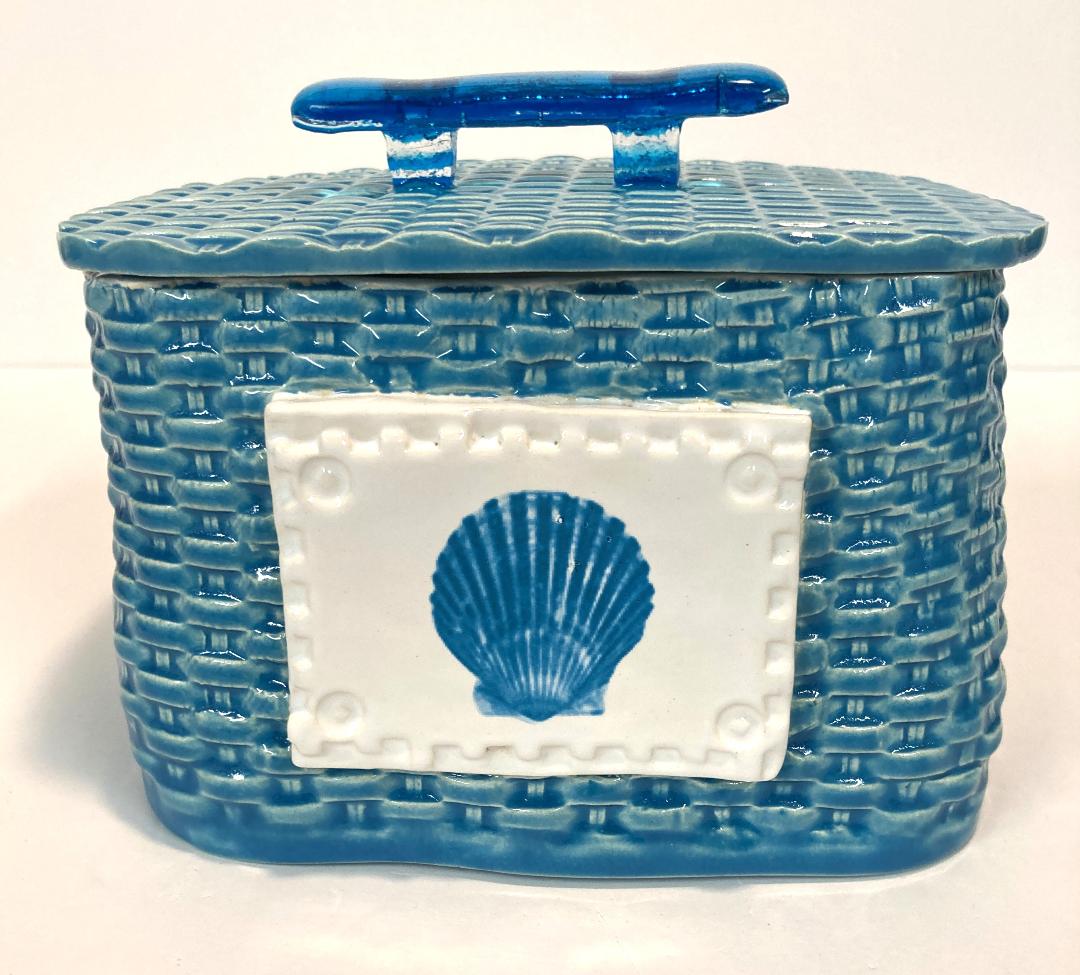 Aqua Scallop creel with glass handle