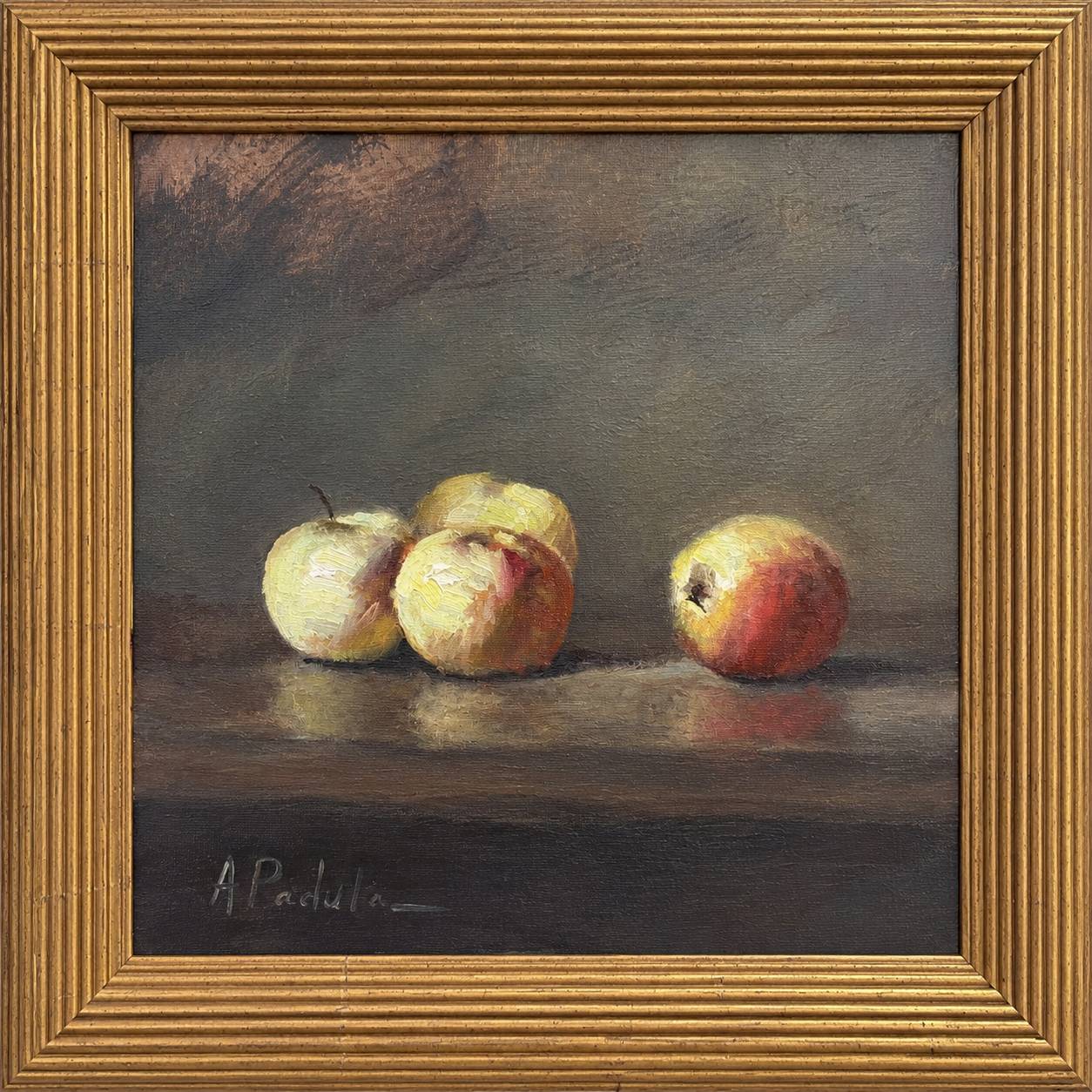 Four apples 
